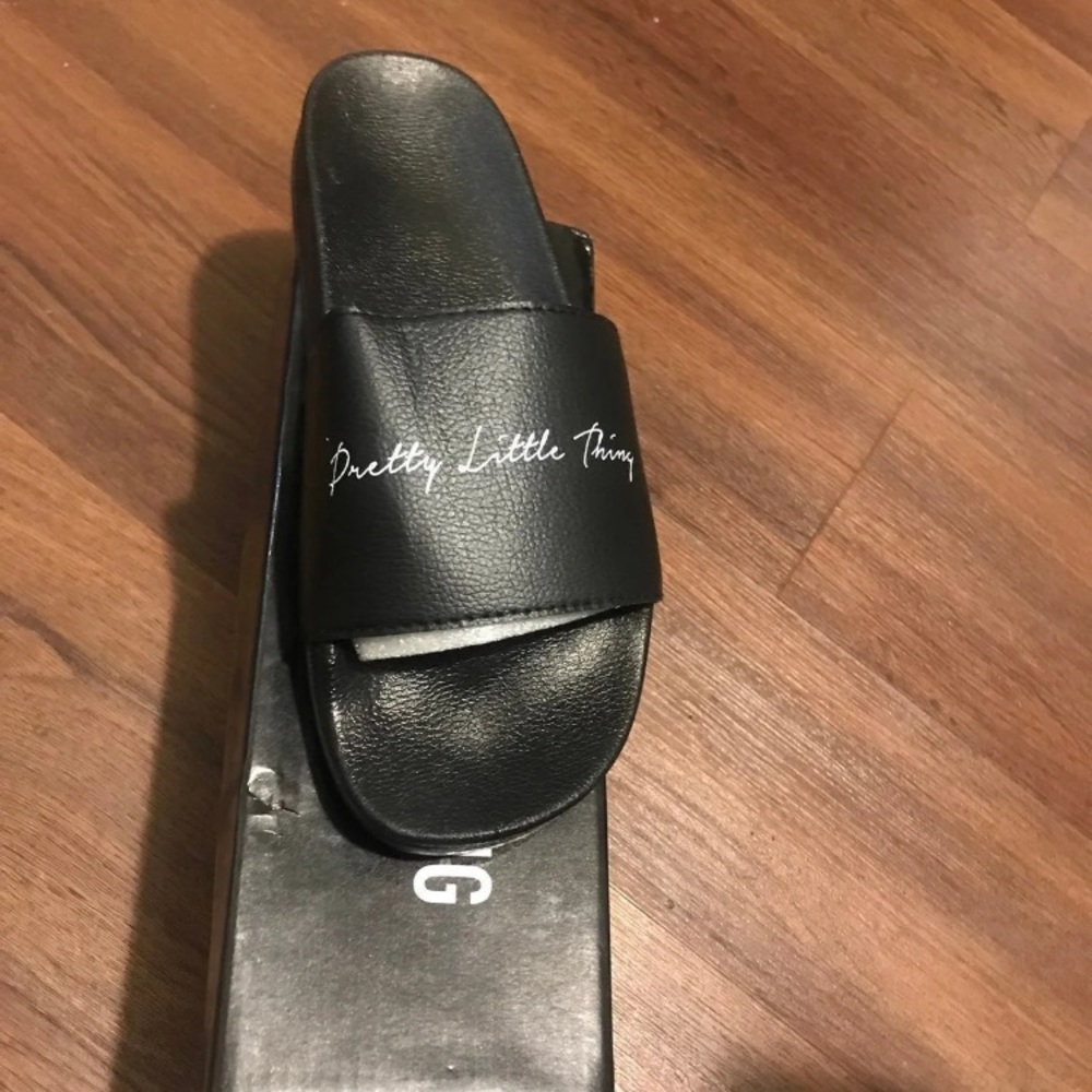 Women Pretty Little Things Slides Brand New